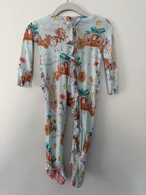 Posh Peanut Margaret printed ruffled footed onesie baby girl size 3-6 months